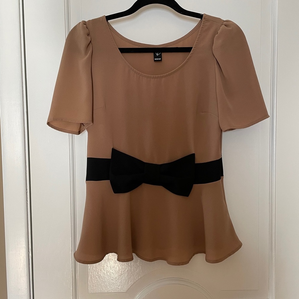 Peplum crepe bow top